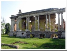 Ruinele Micului Trianon, Florești